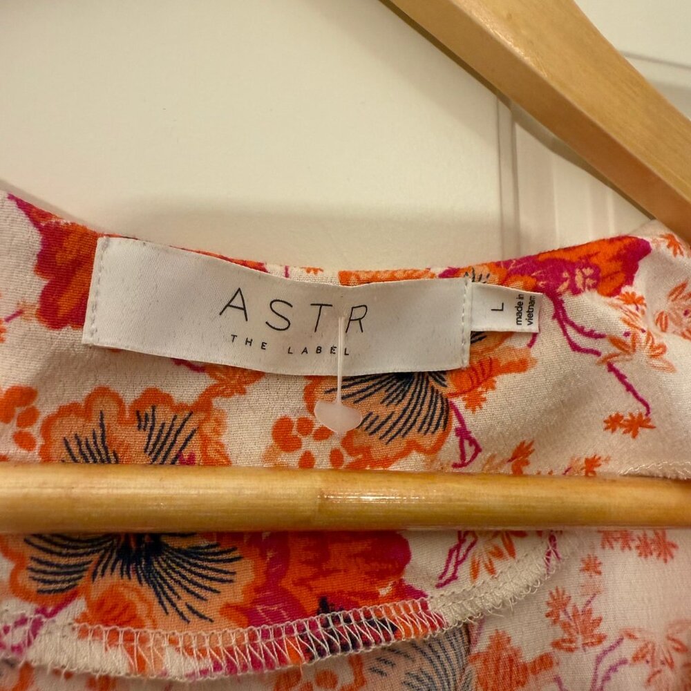 ASTR the Label Hibiscus Floral A-Line Dress Lightweight Boho Summer Size L Large - Picture 3 of 9